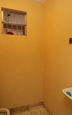 Casa à venda com 450m², 8 quartos e 2 vagasBanheiro de serviço