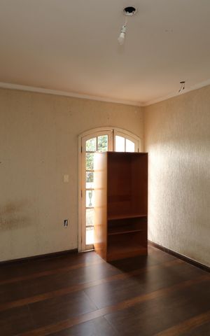 Casa à venda com 450m², 8 quartos e 2 vagasSuíte 2