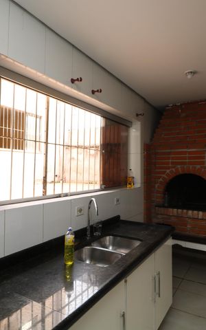 Casa à venda com 450m², 8 quartos e 2 vagasCozinha