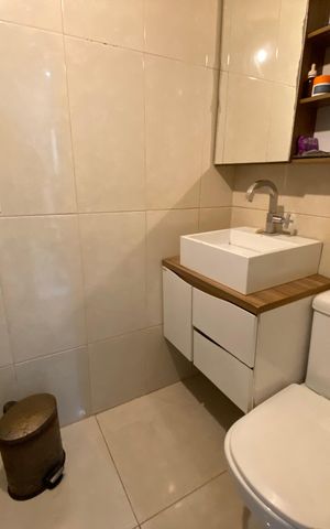Apartamento à venda com 64m², 3 quartos e 3 vagas Apartamento à venda com 64m², 3 quartos e 3 vagasBanheiro Social