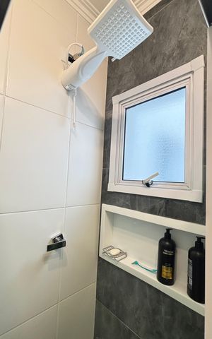 Apartamento à venda com 100m², 2 quartos e 2 vagas Apartamento à venda com 100m², 2 quartos e 2 vagasBanheiro