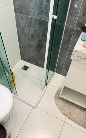 Apartamento à venda com 100m², 2 quartos e 2 vagas Apartamento à venda com 100m², 2 quartos e 2 vagasBanheiro