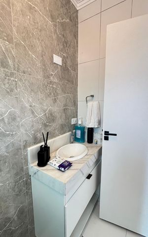 Apartamento à venda com 100m², 2 quartos e 2 vagas Apartamento à venda com 100m², 2 quartos e 2 vagasBanheiro da Suíte