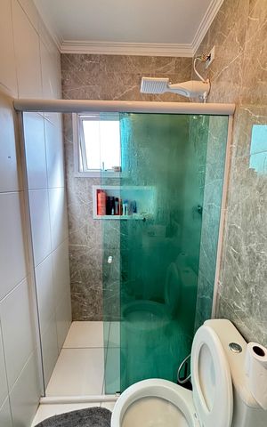 Apartamento à venda com 100m², 2 quartos e 2 vagas Apartamento à venda com 100m², 2 quartos e 2 vagasBanheiro da Suíte