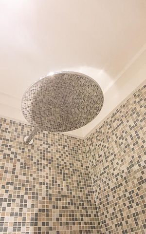 Apartamento à venda com 201m², 4 quartos e 4 vagas Apartamento à venda com 201m², 4 quartos e 4 vagasBanheiro social