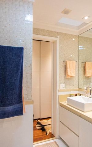 Apartamento à venda com 201m², 4 quartos e 4 vagas Apartamento à venda com 201m², 4 quartos e 4 vagasBanheiro da Suíte
