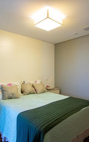 Apartamento à venda com 201m², 4 quartos e 4 vagas Apartamento à venda com 201m², 4 quartos e 4 vagasSuíte