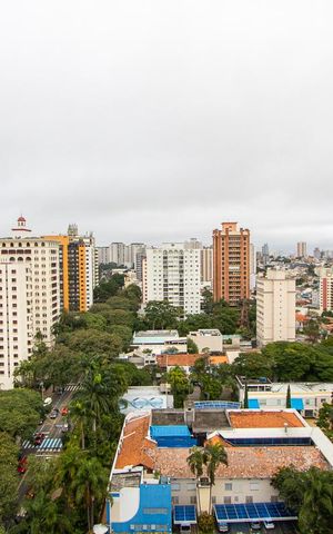 Apartamento à venda com 201m², 4 quartos e 4 vagas Apartamento à venda com 201m², 4 quartos e 4 vagasVista da Varanda da Suíte