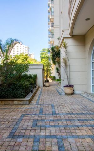 Apartamento à venda com 201m², 4 quartos e 4 vagas Apartamento à venda com 201m², 4 quartos e 4 vagasÁrea comum