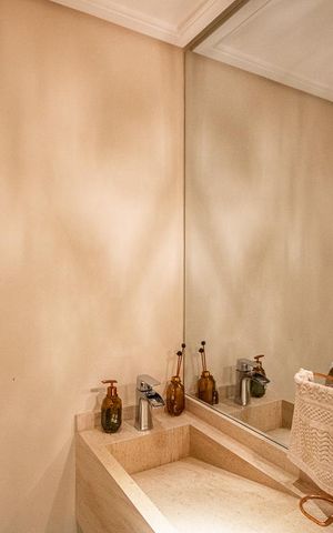 Apartamento à venda com 201m², 4 quartos e 4 vagas Apartamento à venda com 201m², 4 quartos e 4 vagasLavabo