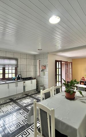 Casa à venda com 88m², 2 quartos e 1 vagaSala