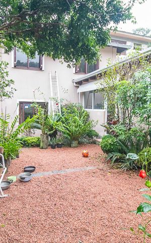 Casa à venda com 300m², 4 quartos e 2 vagasQuintal