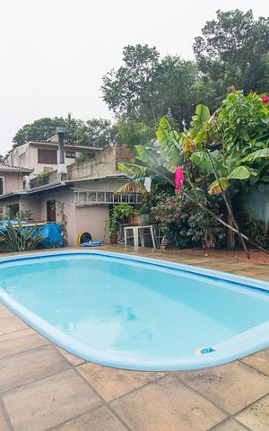 Casa à venda com 300m², 4 quartos e 2 vagasÁrea comum - Piscina