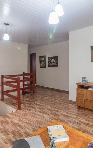 Casa à venda com 300m², 4 quartos e 2 vagasSala