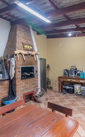 Casa à venda com 300m², 4 quartos e 2 vagasÁrea comum - Churrasqueira