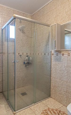 Casa à venda com 300m², 4 quartos e 2 vagasBanheiro Social