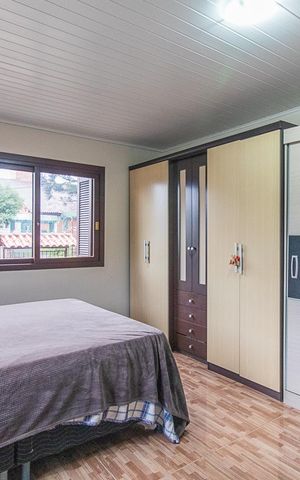 Casa à venda com 300m², 4 quartos e 2 vagasSuíte