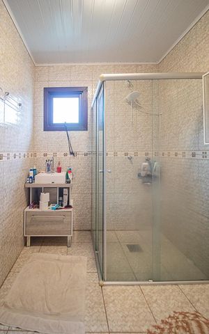 Casa à venda com 300m², 4 quartos e 2 vagasBanheiro Social