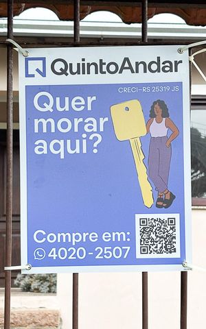 Casa à venda com 300m², 4 quartos e 2 vagasPlaca