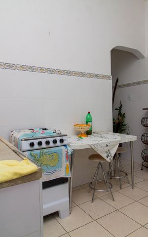 Casa à venda com 117m², 2 quartos e 2 vagas Casa à venda com 117m², 2 quartos e 2 vagasCozinha