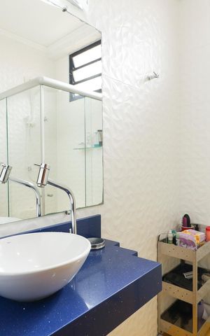Casa à venda com 703m², 5 quartos e 3 vagas Casa à venda com 703m², 5 quartos e 3 vagasBanheiro Social