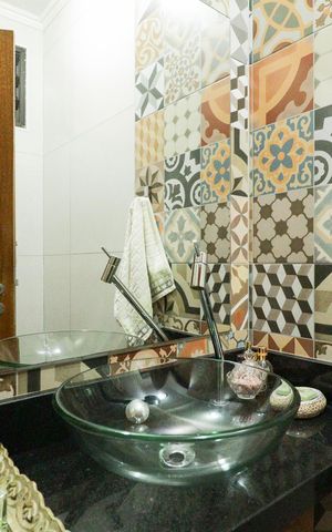 Casa à venda com 703m², 5 quartos e 3 vagas Casa à venda com 703m², 5 quartos e 3 vagasLavabo