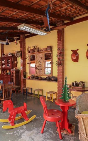 Casa à venda com 703m², 5 quartos e 3 vagas Casa à venda com 703m², 5 quartos e 3 vagasÁrea comum