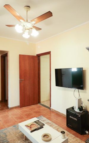 Casa à venda com 703m², 5 quartos e 3 vagas Casa à venda com 703m², 5 quartos e 3 vagasEdicula