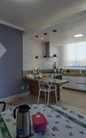 Casa à venda com 500m², 3 quartos e 6 vagas Casa à venda com 500m², 3 quartos e 6 vagasCopa
