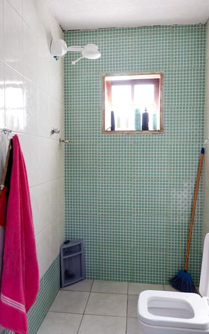 Casa à venda com 300m², 5 quartos e 2 vagas Casa à venda com 300m², 5 quartos e 2 vagasBanheiro da Suíte 1
