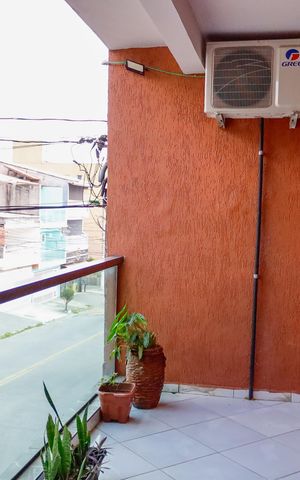 Casa à venda com 300m², 5 quartos e 2 vagas Casa à venda com 300m², 5 quartos e 2 vagasVaranda da Suíte 2