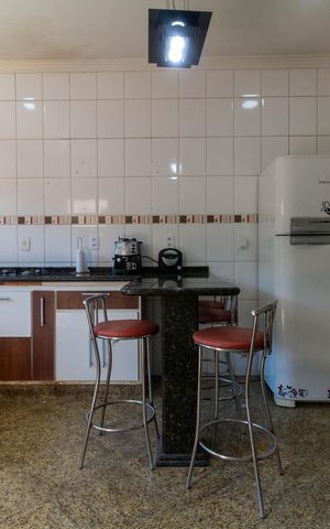 Casa à venda com 230m², 4 quartos e 5 vagasCozinha