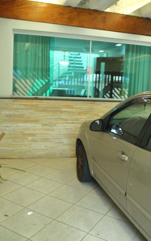 Casa à venda com 250m², 3 quartos e 2 vagasGaragem