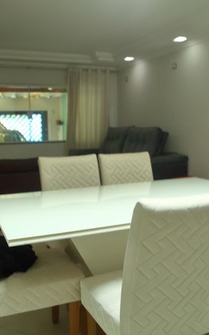 Casa à venda com 250m², 3 quartos e 2 vagasSala de jantar