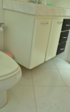 Casa à venda com 250m², 3 quartos e 2 vagasBanheiro