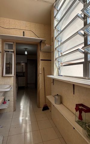 Apartamento à venda com 120m², 3 quartos e 2 vagas Apartamento à venda com 120m², 3 quartos e 2 vagasÁrea de serviço
