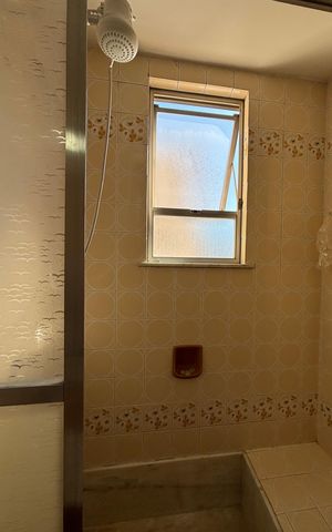 Apartamento à venda com 120m², 3 quartos e 2 vagas Apartamento à venda com 120m², 3 quartos e 2 vagasBanheiro Suíte