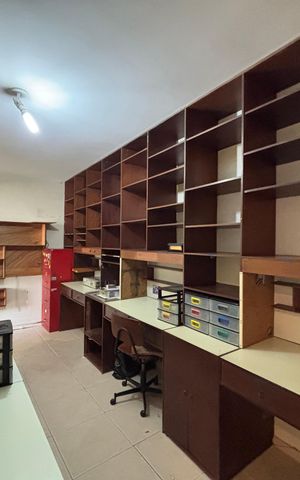 Apartamento à venda com 120m², 3 quartos e 2 vagas Apartamento à venda com 120m², 3 quartos e 2 vagasEscritório