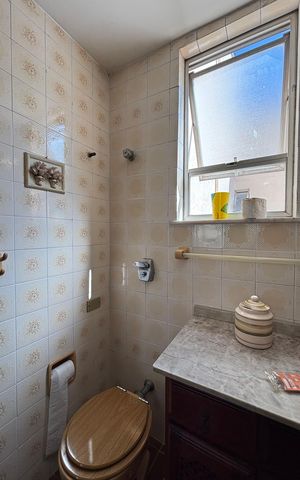 Apartamento à venda com 120m², 3 quartos e 2 vagas Apartamento à venda com 120m², 3 quartos e 2 vagasBanheiro social 1