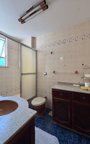 Apartamento à venda com 120m², 3 quartos e 2 vagas Apartamento à venda com 120m², 3 quartos e 2 vagasBanheiro Suíte
