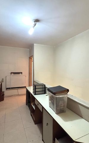 Apartamento à venda com 120m², 3 quartos e 2 vagas Apartamento à venda com 120m², 3 quartos e 2 vagasEscritório