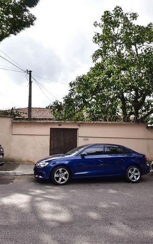 Casa para alugar com 485m², 3 quartos e 4 vagasFachada