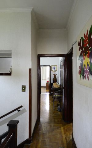 Casa à venda com 385m², 4 quartos e 1 vagaCorredor