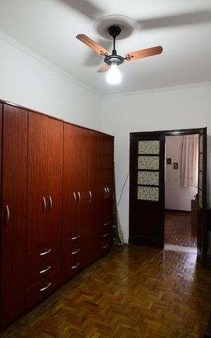 Casa à venda com 385m², 4 quartos e 1 vagaCloset - Suíte 2