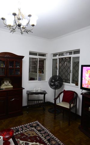 Casa à venda com 385m², 4 quartos e 1 vagaSala