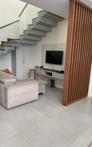 Casa de condomínio à venda com 324m², 4 quartos e 4 vagas Casa de condomínio à venda com 324m², 4 quartos e 4 vagasSala