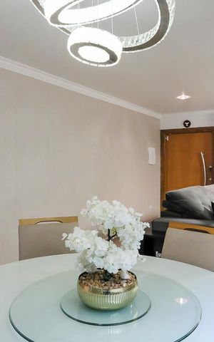 Casa à venda com 173m², 3 quartos e 4 vagasSala