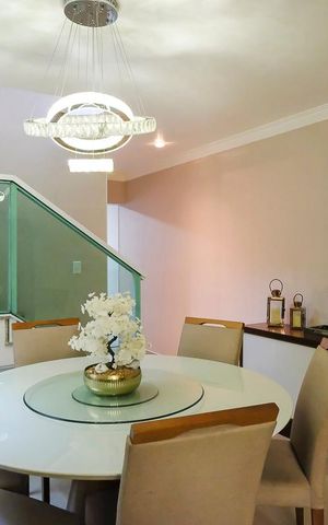 Casa à venda com 173m², 3 quartos e 4 vagasSala