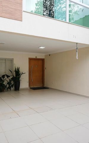 Casa à venda com 173m², 3 quartos e 4 vagasGaragem