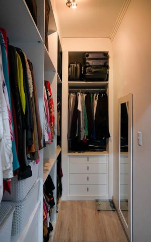 Casa à venda com 173m², 3 quartos e 4 vagasCloset da suíte 1